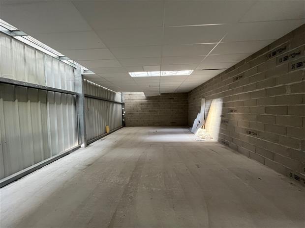 Local d'activités Location 69800 ST PRIEST