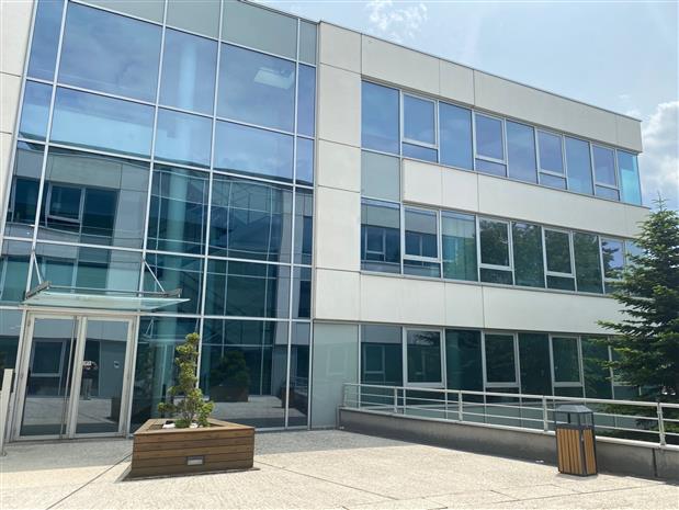 Bureau Vente 69125 COLOMBIER SAUGNIEU  AEROPORT LYON SAINT EXUPERY