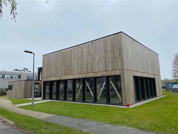 Chargement de l'image...