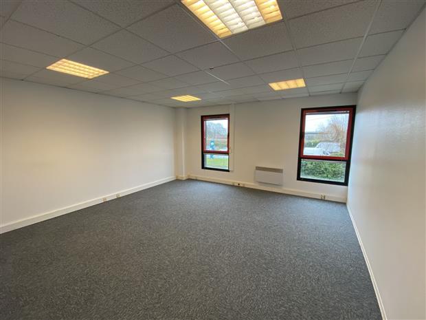 Bureau Location 59290 WASQUEHAL