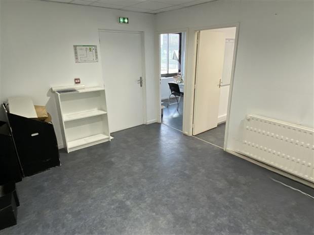 Bureau Location 59273 FRETIN