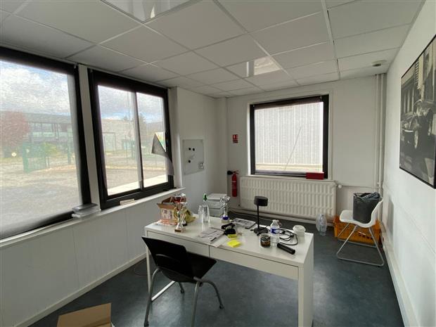 Bureau Location 59273 FRETIN