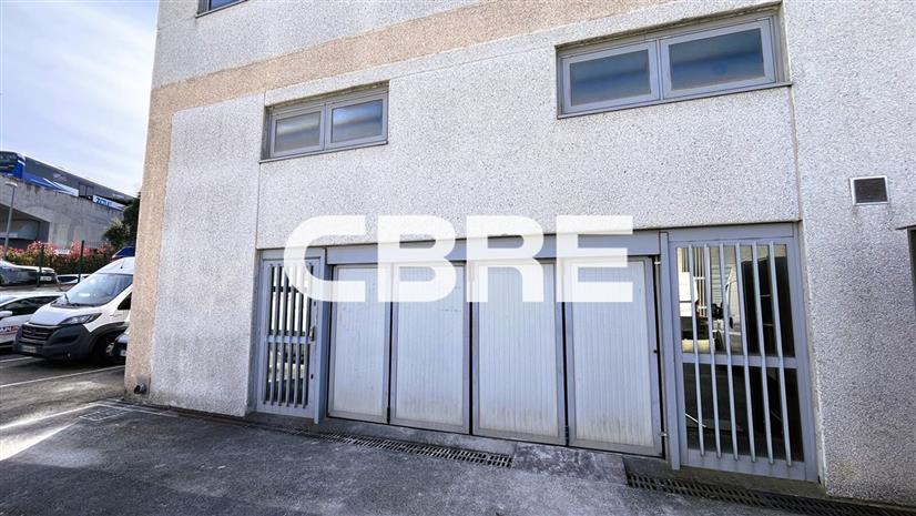 Local d'activités Location 06600 ANTIBES 165 RUE DES CISTES