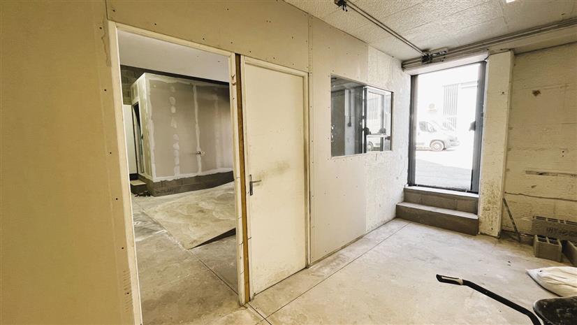 Local d'activités Location 06600 ANTIBES 165 RUE DES CISTES