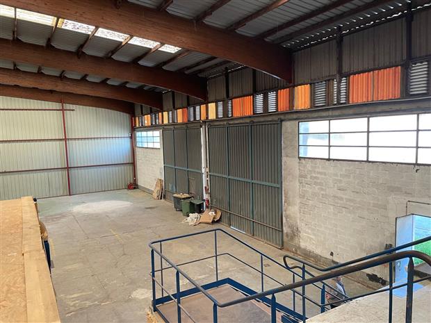 Local d'activités Location 06150 CANNES