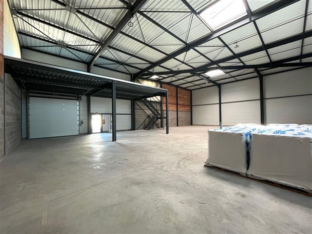 Local d'activités Location 69230 ST GENIS LAVAL