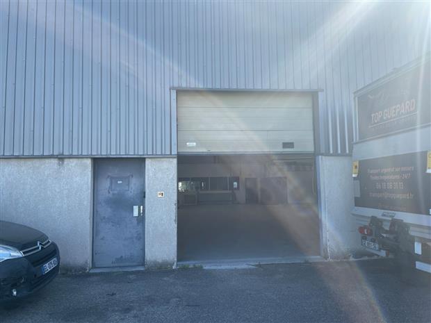 Local d'activités Location 69120 VAULX EN VELIN