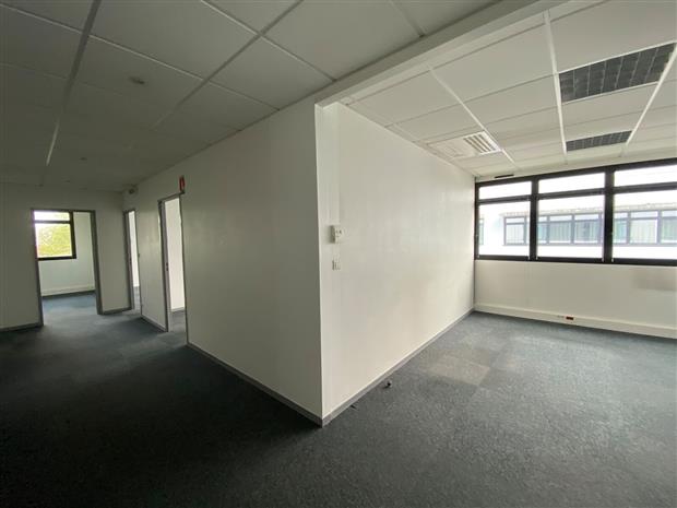 Bureau Vente/Location 35000 RENNES 2E ALLEE JACQUES FRIMOT