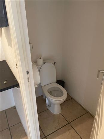 Local d'activités Location 83320 CARQUEIRANNE