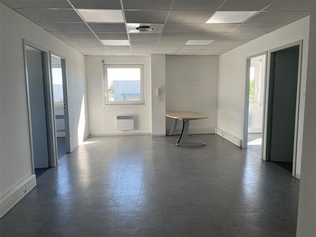 Bureau Location 69120 VAULX EN VELIN 9-11 RUE PIERRE MENDES FRANCE