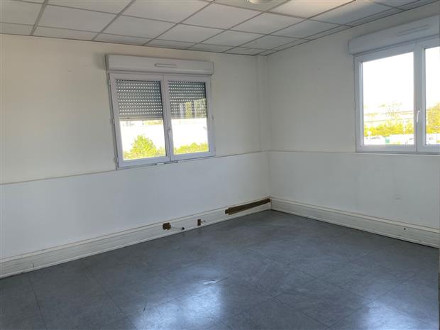 Bureau Location 69120 VAULX EN VELIN 9-11 RUE PIERRE MENDES FRANCE