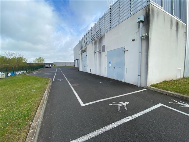 Entrepôt / Local d'activités Vente/Location 03000 AVERMES