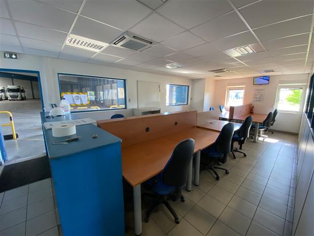 Local d'activités Location 59220 ROUVIGNIES