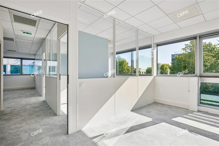 Bureau Location 95700 ROISSY EN FRANCE