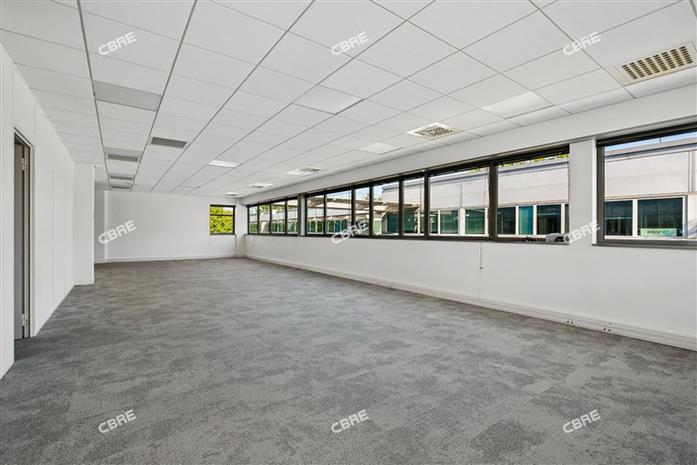 Bureau Location 95700 ROISSY EN FRANCE