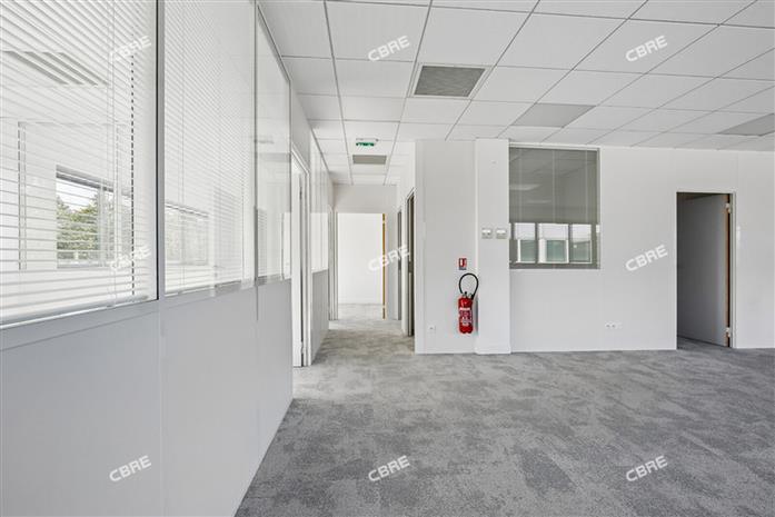 Bureau Location 95700 ROISSY EN FRANCE