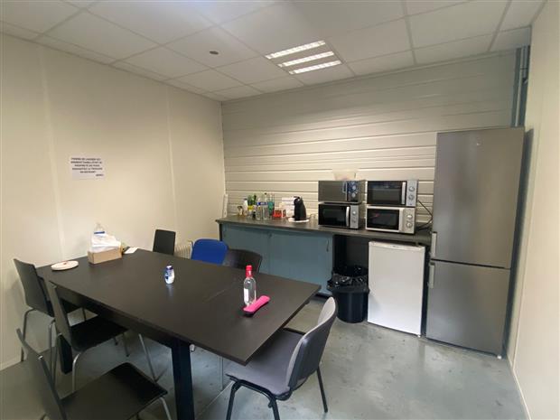 Local d'activités Location 33610 CANEJAN