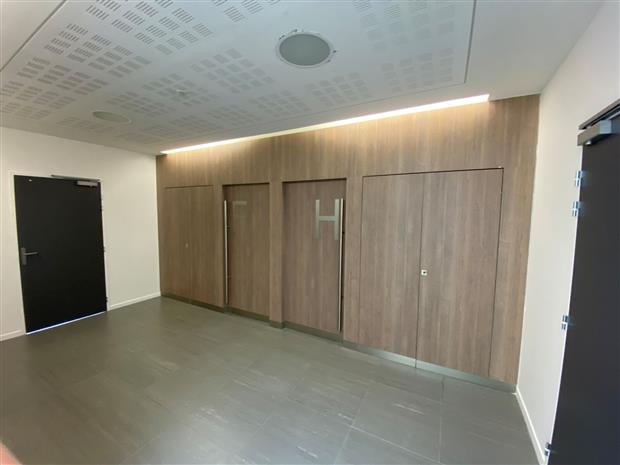 Bureau Location 59810 LESQUIN