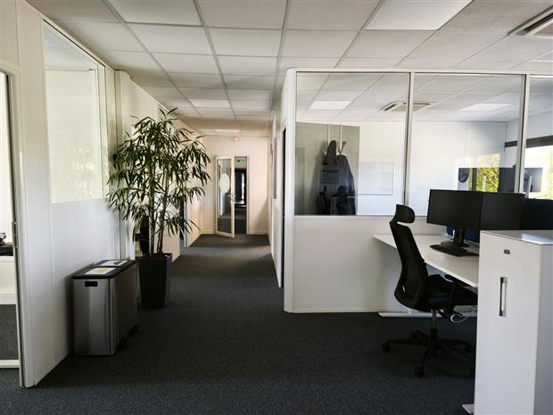 Local d'activités Vente/Location 91140 VILLEBON SUR YVETTE