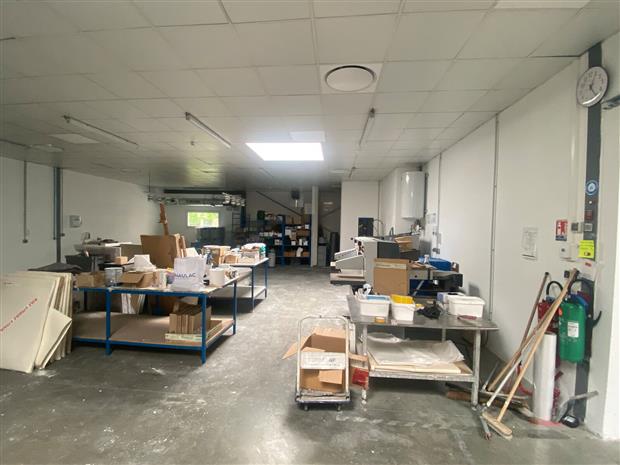 Local d'activités Vente/Location 33610 CANEJAN