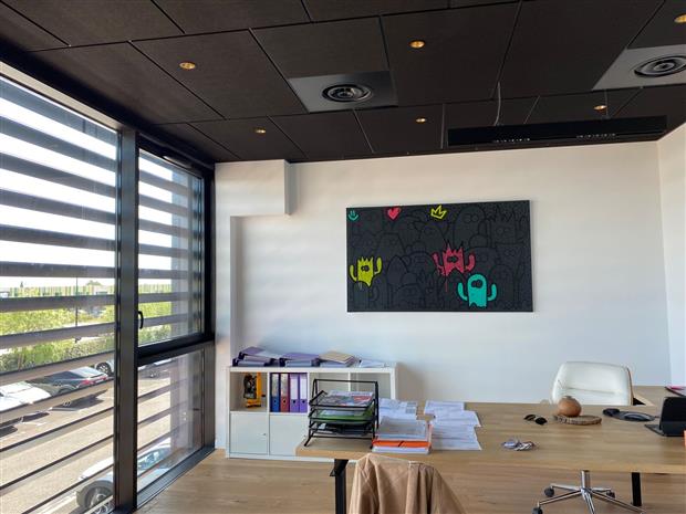 Bureau Location 34130 MAUGUIO
