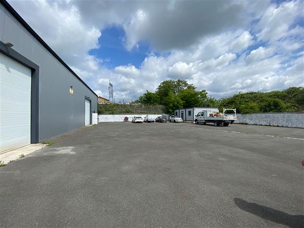 Local d'activités Vente 77130 ST GERMAIN LAVAL