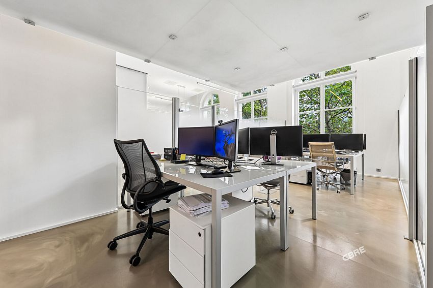 Bureau Location 75008 PARIS 63 AVENUE DES CHAMPS ELYSEES