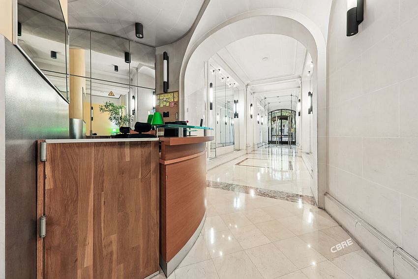 Bureau Location 75008 PARIS 63 AVENUE DES CHAMPS ELYSEES