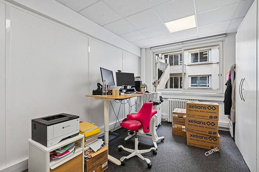 Bureau Location 75008 PARIS 12 RUE DE PONTHIEU