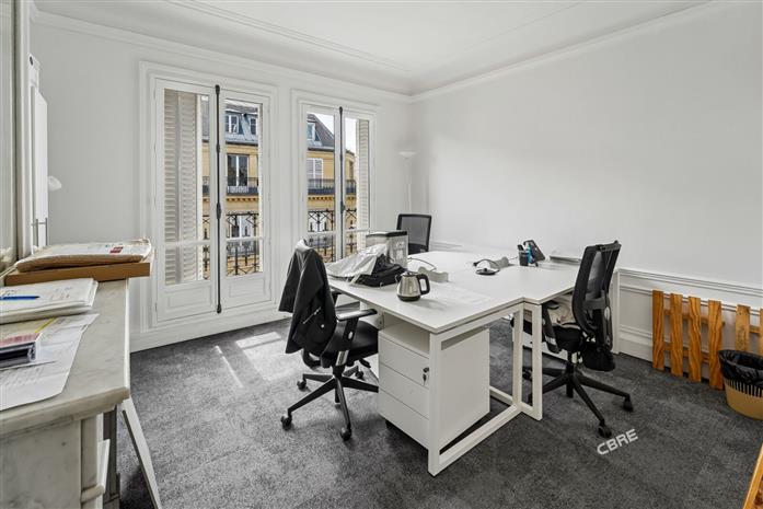 Bureau Location 75008 PARIS 25 RUE MARBEUF