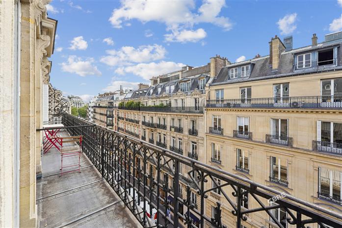 Bureau Location 75008 PARIS 25 RUE MARBEUF