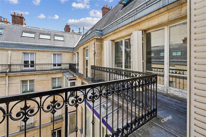 Bureau Location 75008 PARIS 25 RUE MARBEUF