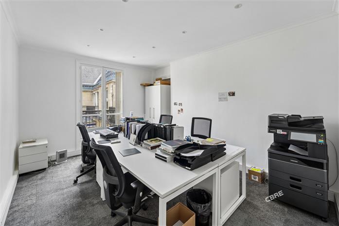 Bureau Location 75008 PARIS 25 RUE MARBEUF