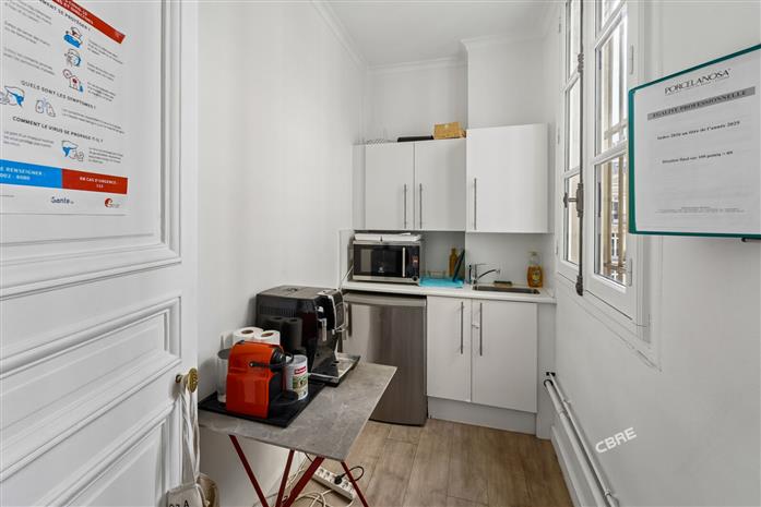 Bureau Location 75008 PARIS 25 RUE MARBEUF