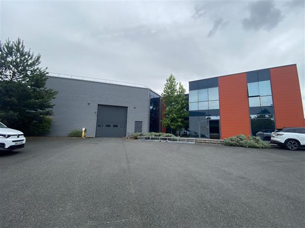 Local d'activités Location 91540 MENNECY