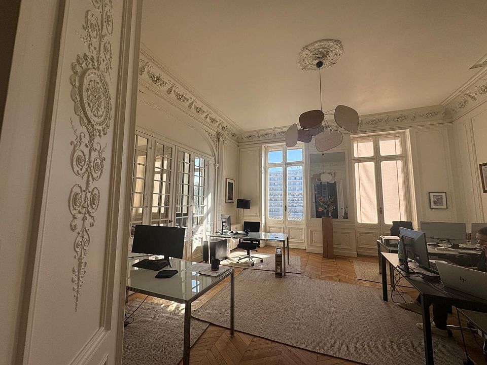Bureau Location 33000 BORDEAUX 16 QUAI LOUIS XVIII