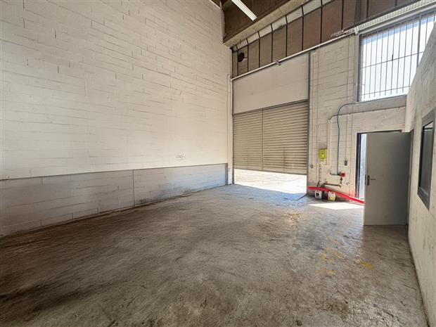 Local d'activités Location 95310 ST OUEN L'AUMONE
