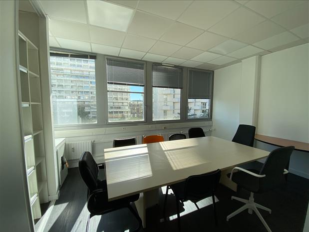Bureau Location 35000 RENNES 1 PLACE DU MARECHAL JUIN