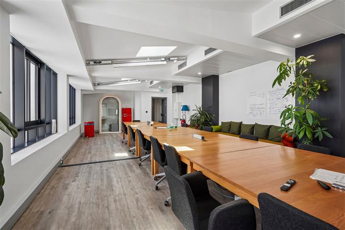 Bureau Location 75017 PARIS 8 RUE HELENE