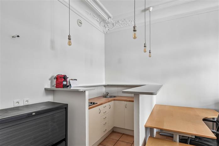 Bureau Location 75008 PARIS 28 RUE DU ROCHER