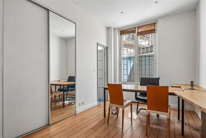 Bureau Location 75008 PARIS 28 RUE DU ROCHER