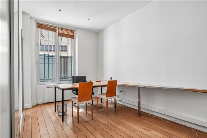 Bureau Location 75008 PARIS 28 RUE DU ROCHER