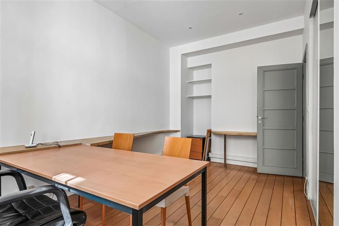 Bureau Location 75008 PARIS 28 RUE DU ROCHER