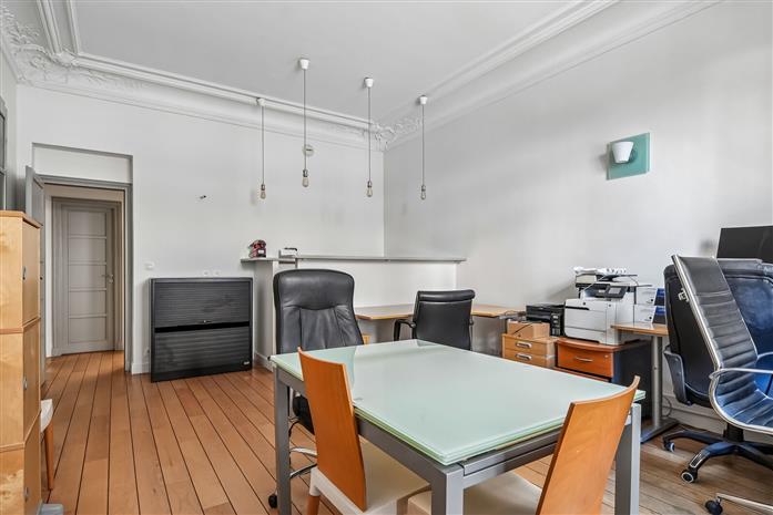 Bureau Location 75008 PARIS 28 RUE DU ROCHER