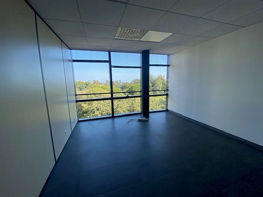 Bureau Location 06200 NICE