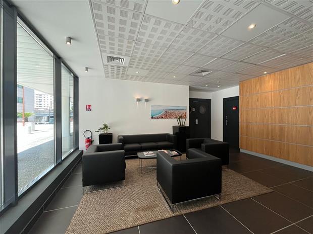 Bureau Location 06200 NICE