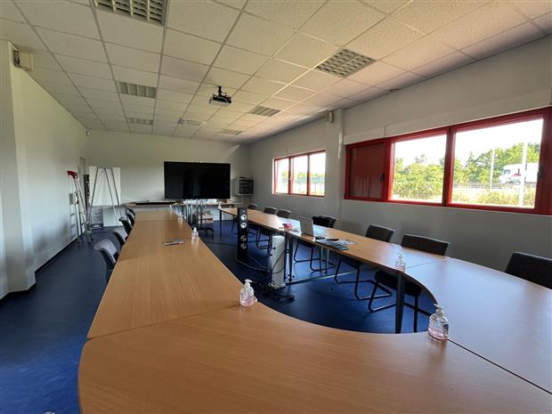 Local d'activités Location 45800 ST JEAN DE BRAYE