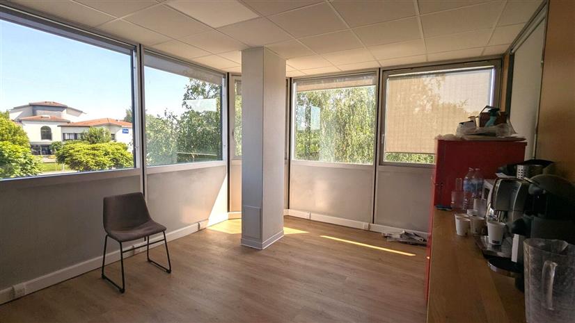Bureau Location 31670 LABEGE 1149 VOIE LA PYRENEENNE