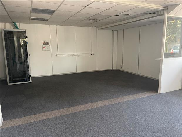 Bureau Location 34430 ST JEAN DE VEDAS