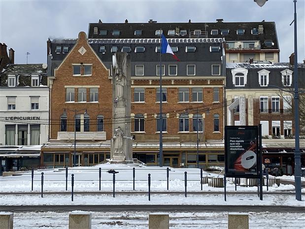 Commerce Location 62000 ARRAS
